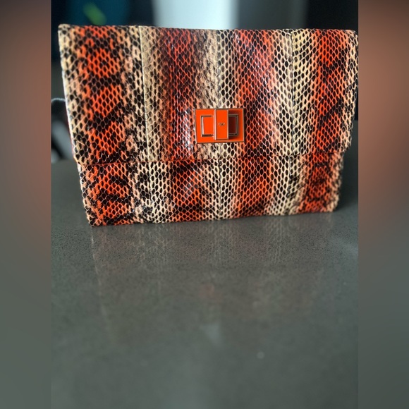 Snake skin clutch by Anya Hindmarch - Picture 5 of 5